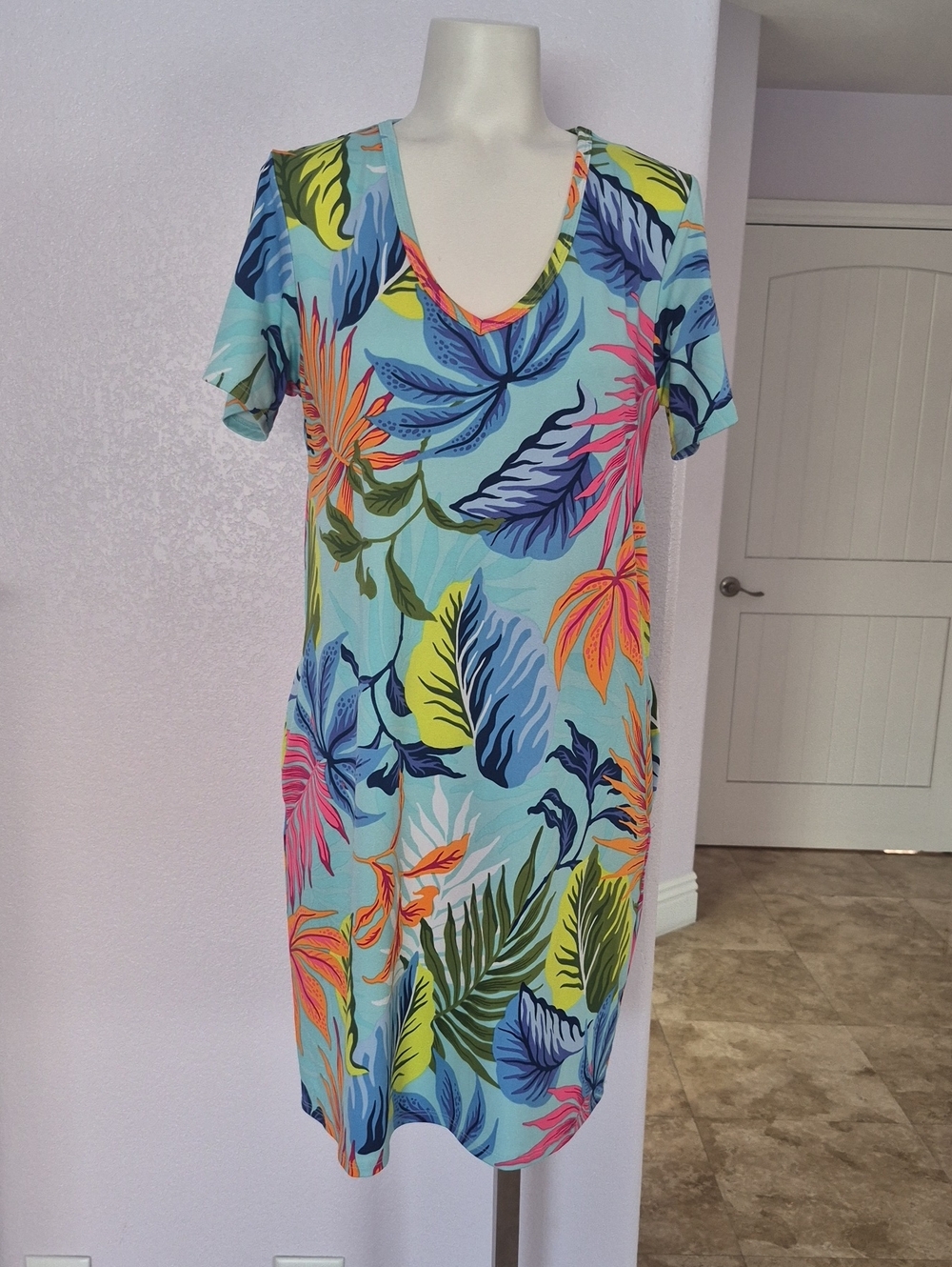 Stella ParkerTropical Print V-Neck Mini Dress